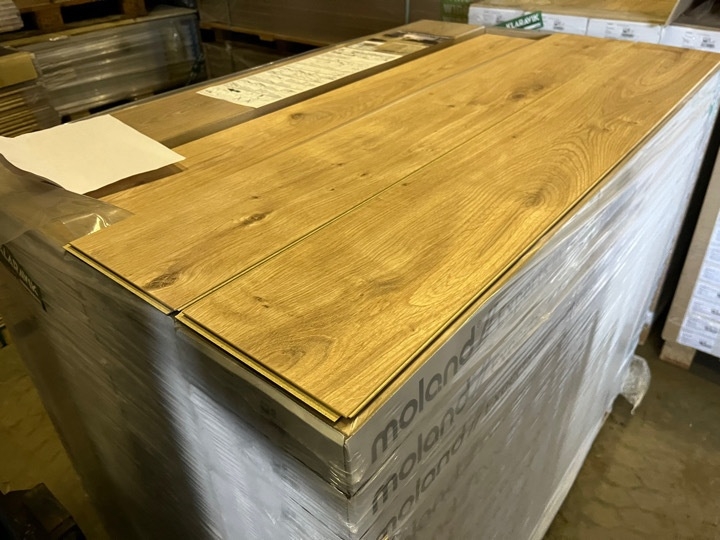 Laminat gulv 119.71m2 8mm. PSO