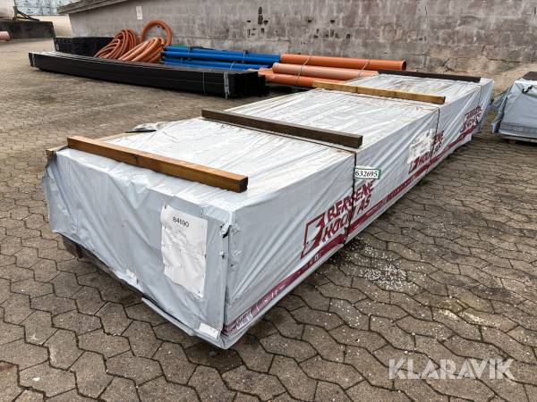 Støbebrædder Bergene Holm fyr 28x120