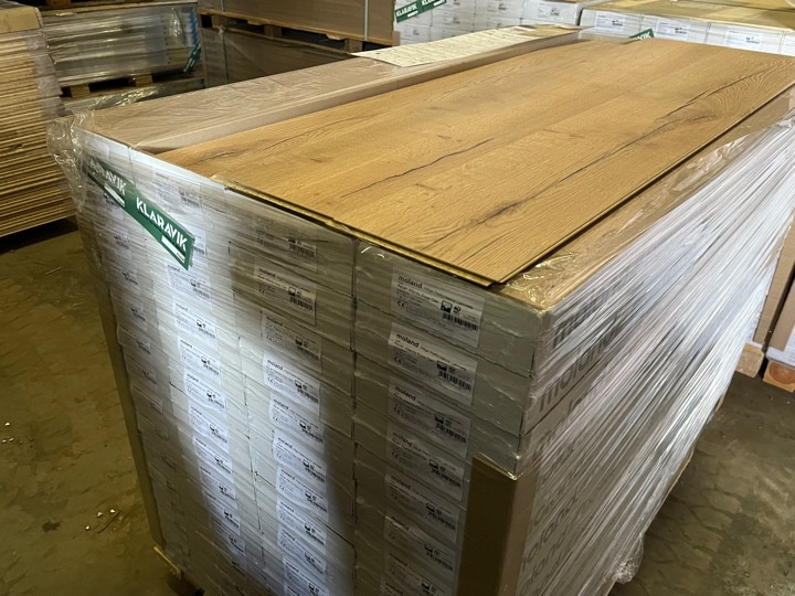 Laminat gulv 119.71m2 8 mm.