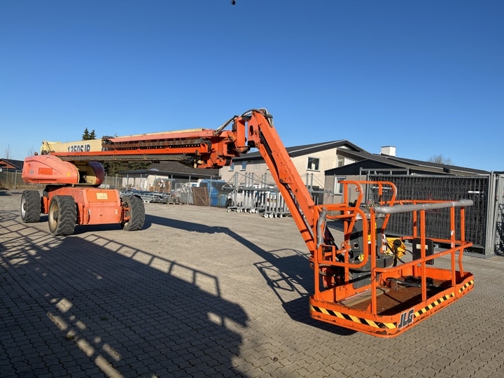 43 meter bomlift