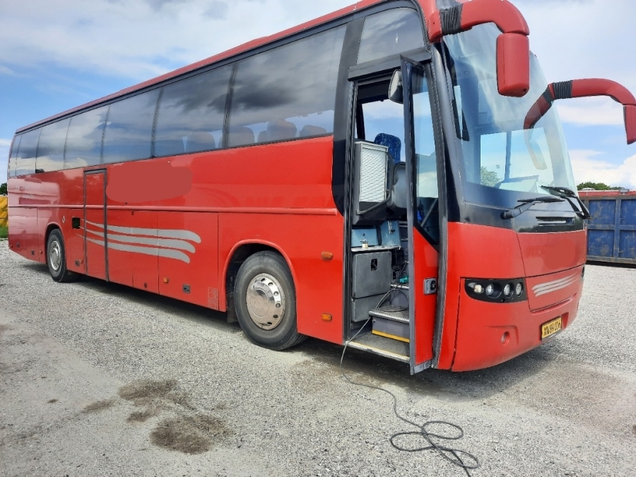 Bus med centermotor / 50 pers. 